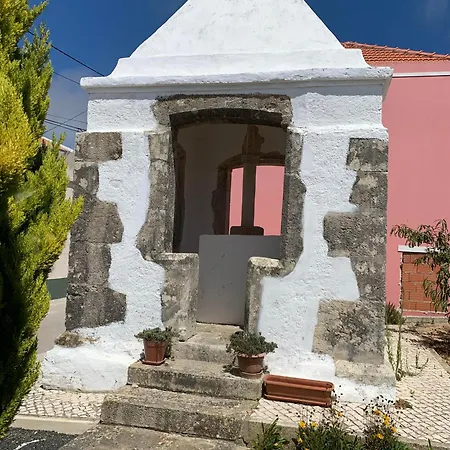 Casa Do Terraco By Madrabica * Atouguia Da Baleia