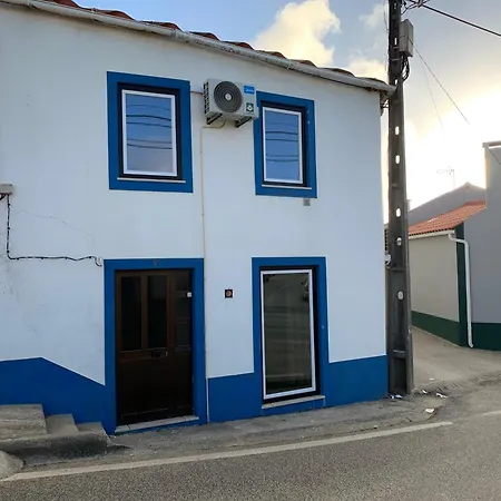 Semesterbostad Casa Do Terraco By Madrabica